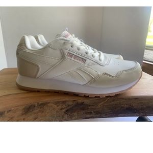 Women's Reebok cream leather sneakers